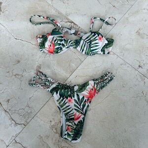 Tropical Leaf Print Bikini Set
